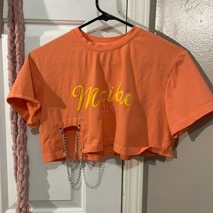 loose crop top